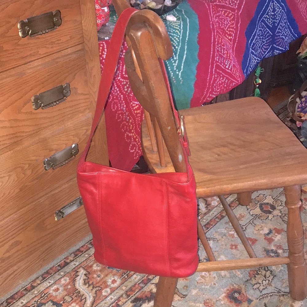 Vintage Cherry Red Coach Purse - Picture 11 of 16